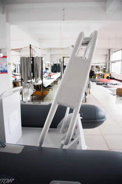 Лодка ПВХ РИБ (RIB) Gladiator (Гладиатор) 590AL_B | Мототека